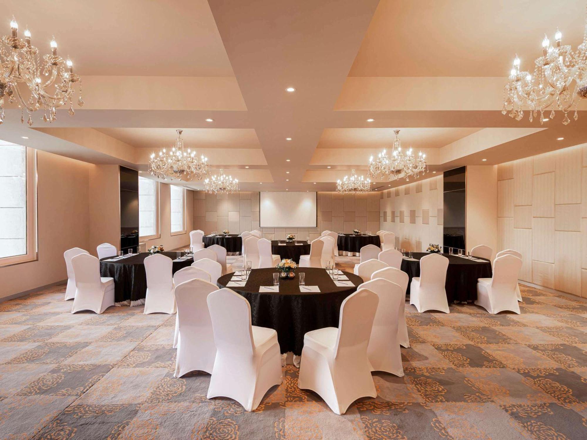 Grand Mercure Bengaluru At Gopalan Mall - An Accor Brand Екстер'єр фото